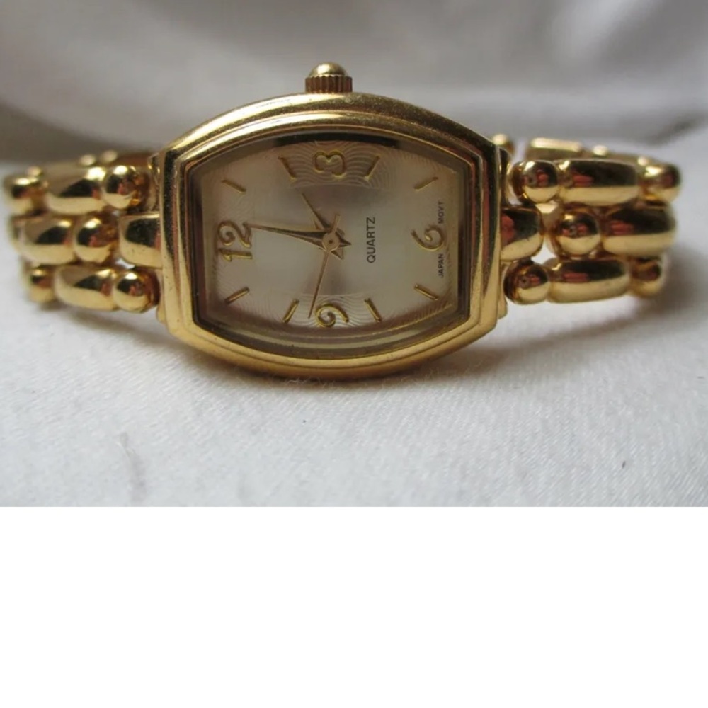 Ladies Watch - Picture 3 of 9